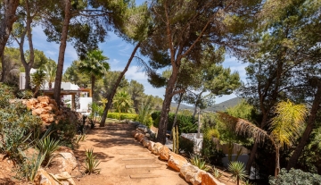 Resa Estates Ibiza for sale villa sea views koop garden 2.jpg